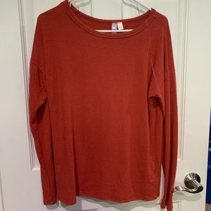 Worn once . Supper cute open back long sleeve